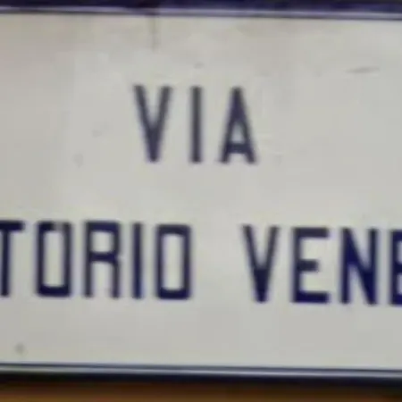 Via Vittorio Veneto Large Independent Lejlighed
