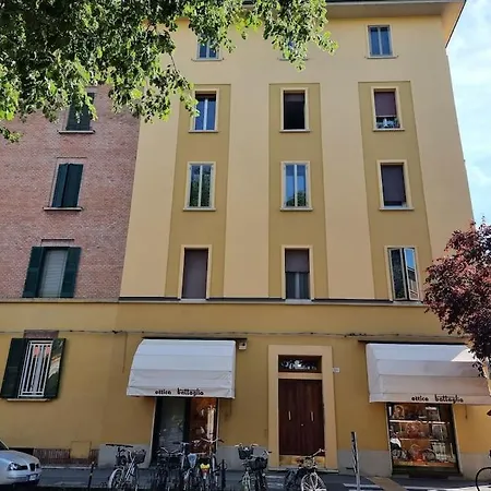 Via Vittorio Veneto Large Independent Bologna